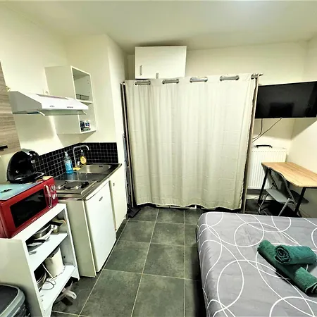 Confortable Proche Gare Apartament *