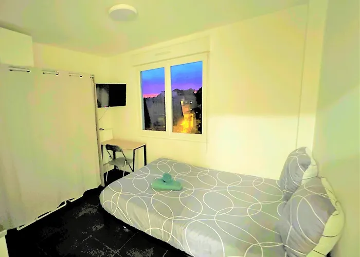 Confortable Proche Gare Apartmán *