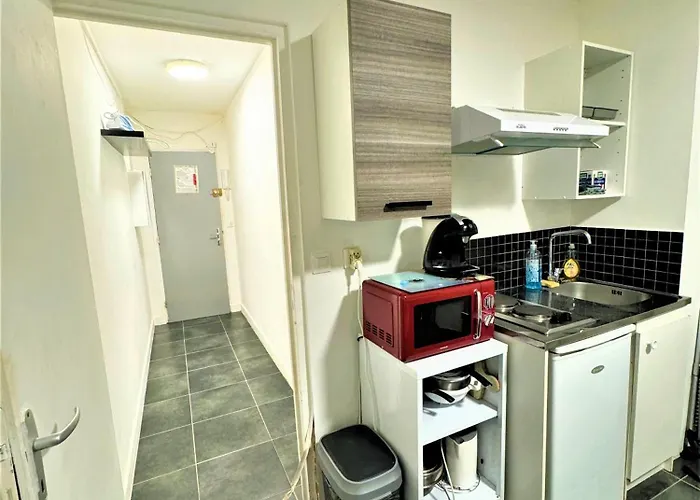 Confortable Proche Gare Apartamento Melun